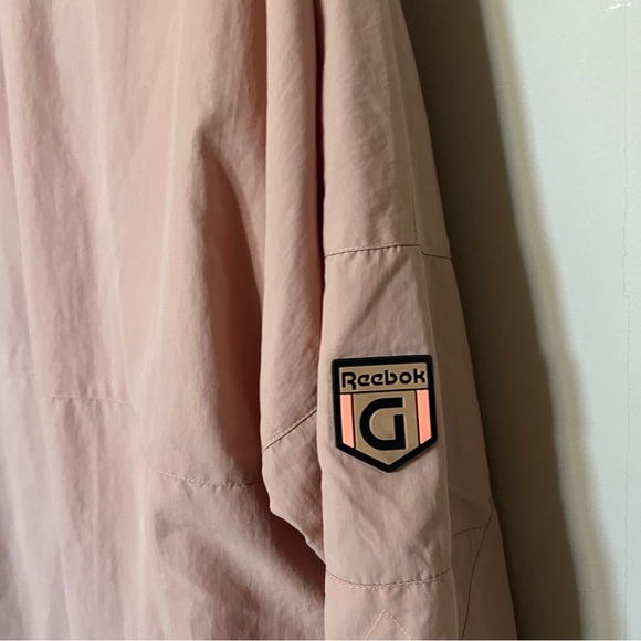 Gigi Hadid x Reebok Oversized Track Jacket Medium Pink Clay - Picture 9 of 14